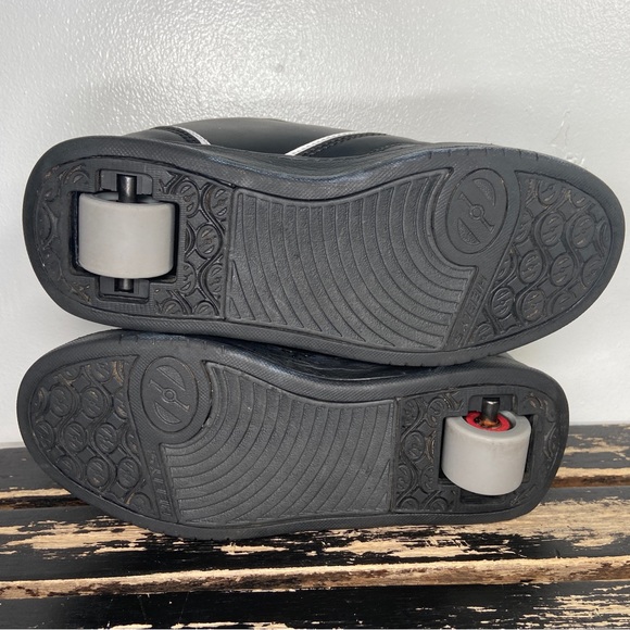 Heelys Wheeled Shoes Youth 5 Propel Skate Kids Sneakers Black White Gray Caps - Picture 6 of 16